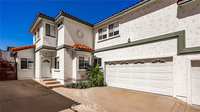 Primary Photo - 2213 Marshallfield Ln