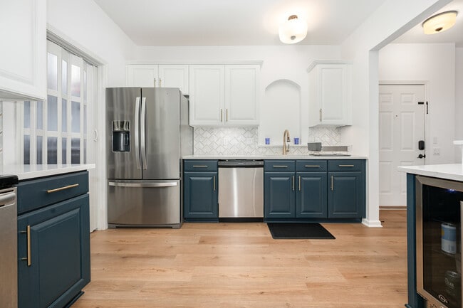 Kitchen - 3276 Margellina Dr