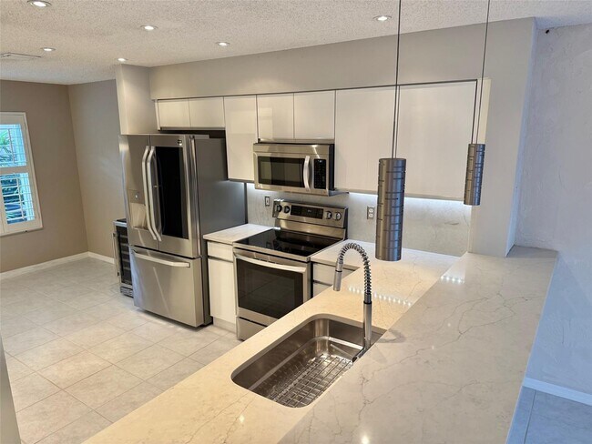 Foto del edificio - 1654 SW 109th Ter