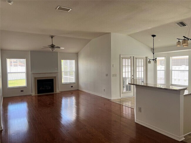 Building Photo - 12835 Standbridge Dr