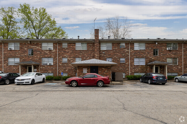 Building Photo - The Ravenwood Apartments