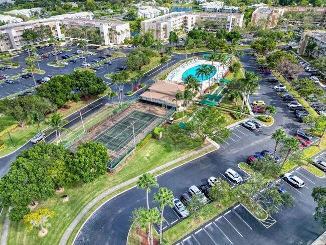 Foto del edificio - 9580 Weldon Cir