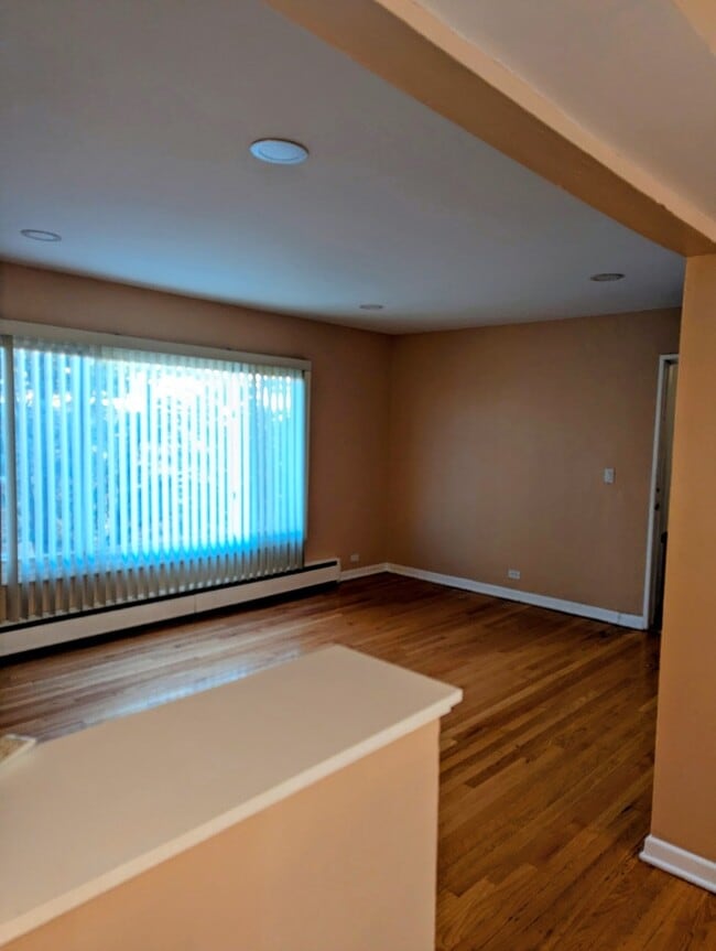 Foto del edificio - 406 E 109th St