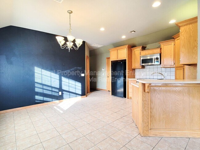 Foto del edificio - 4701 Castle Bay Cove