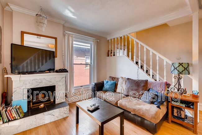 Photo - 1035 N Marion St Apartment