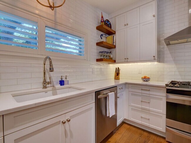 Foto del edificio - 1791 Spruce Ave