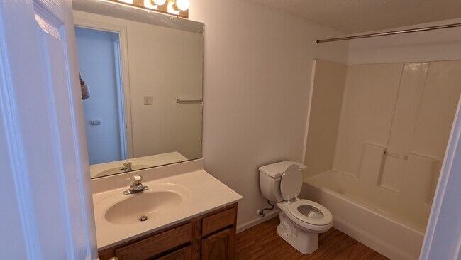 Building Photo - 5375 Ponderosa St