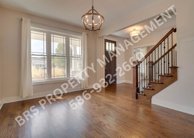 Foto del edificio - Stunning 4 bedroom 2.5 bathroom