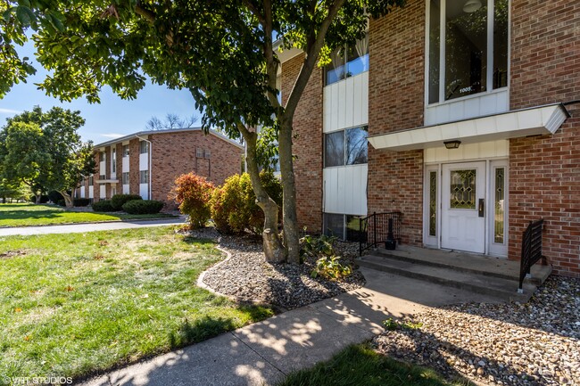 Building Photo - 1005 Parkway Dr