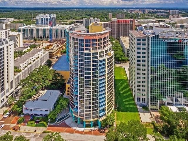 Foto del edificio - 322 E Central Blvd