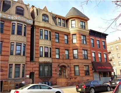 Primary Photo - 378 Lewis Ave