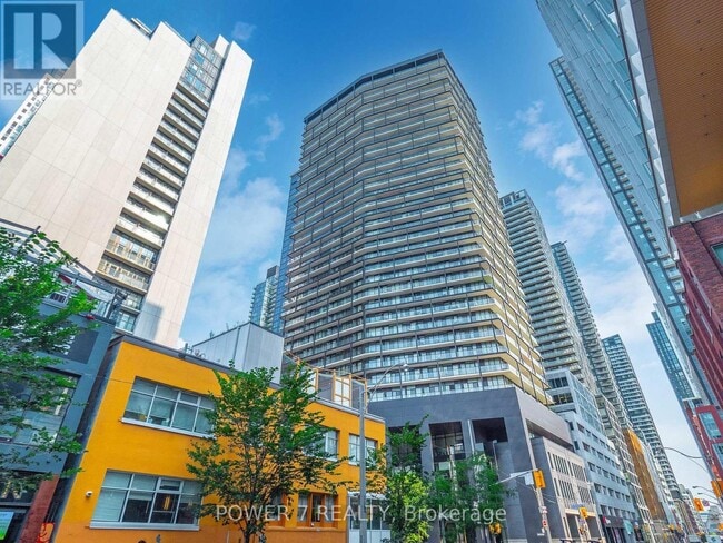 Building Photo - 125 Peter St