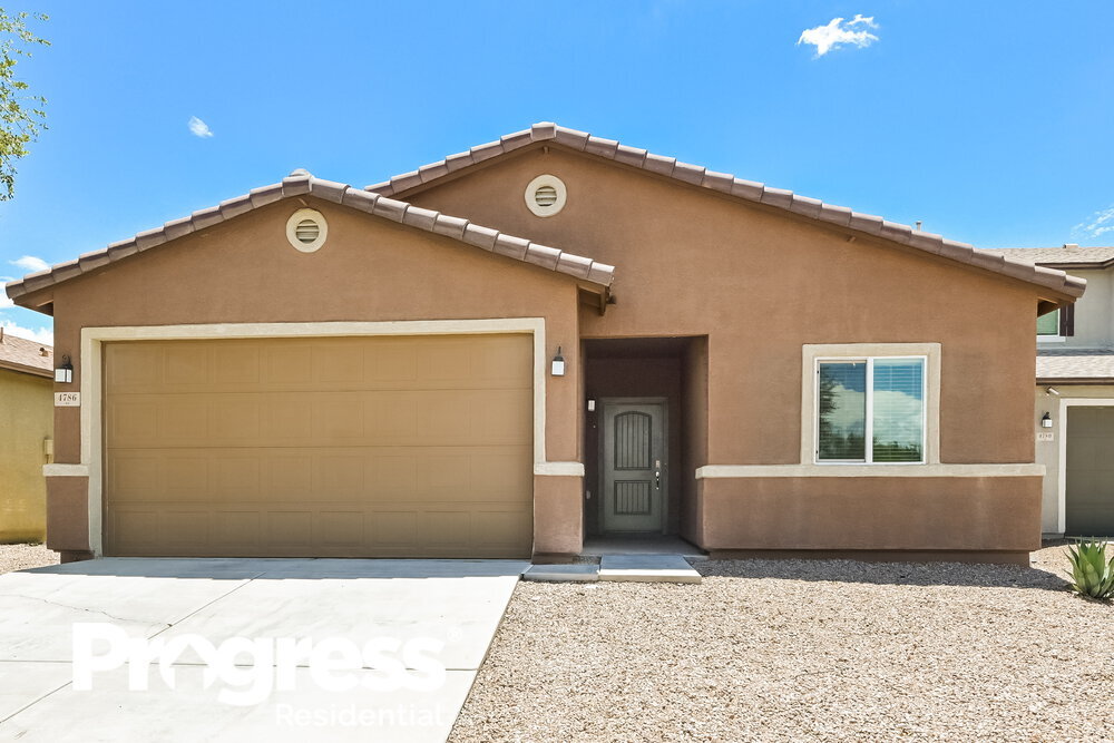 Primary Photo - 4786 E Desert Thorn Dr
