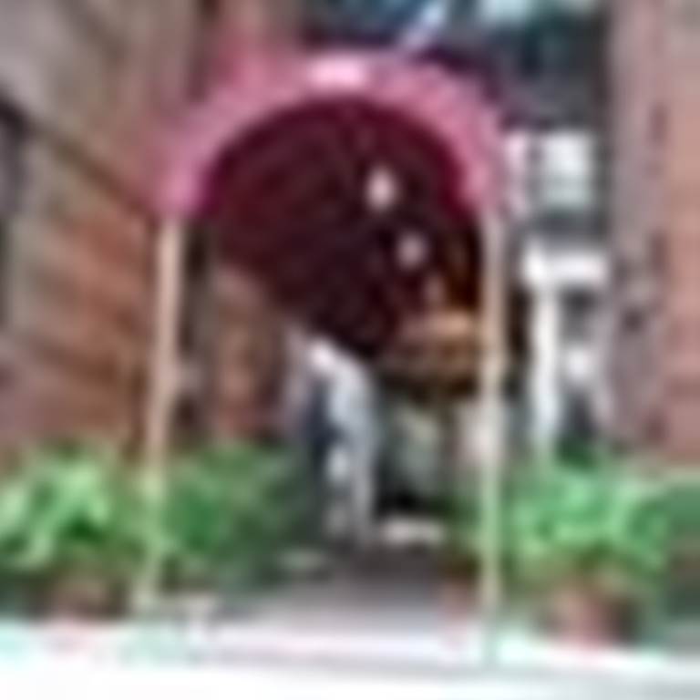 Primary Photo - 200 E 28th St
