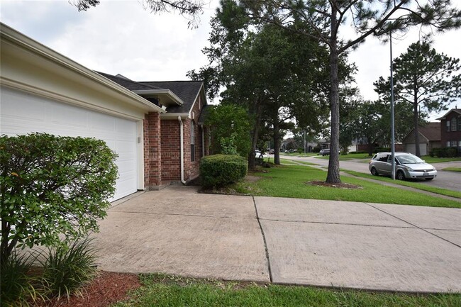 Foto del edificio - 3015 Glencullen Ln