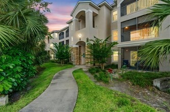 Building Photo - 940 Village Trail