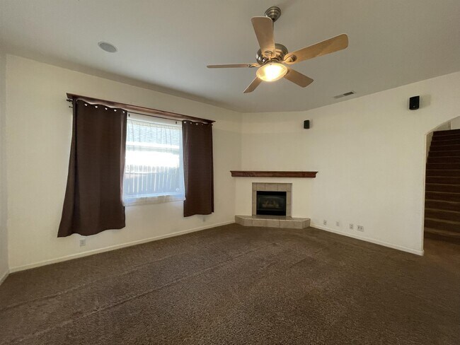 Foto del edificio - 1877 Devonshire Dr