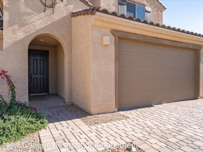Building Photo - 4 br, 3.5 bath House - 13392 E Knipe Pl