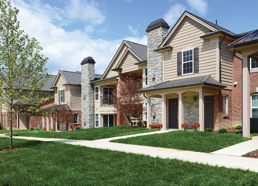 Montclair at Partridge Creek Apts & Townhomes Clinton Township, MI