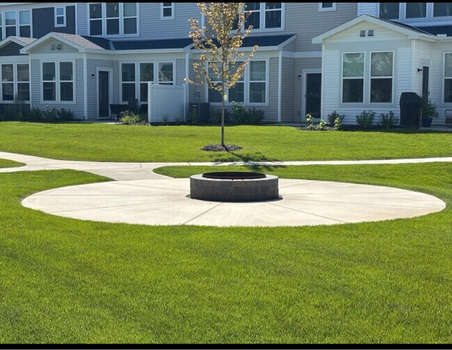 Foto del edificio - 1767 Hauer Trail