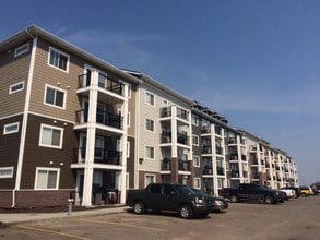 Building Photo - Tesla Estates