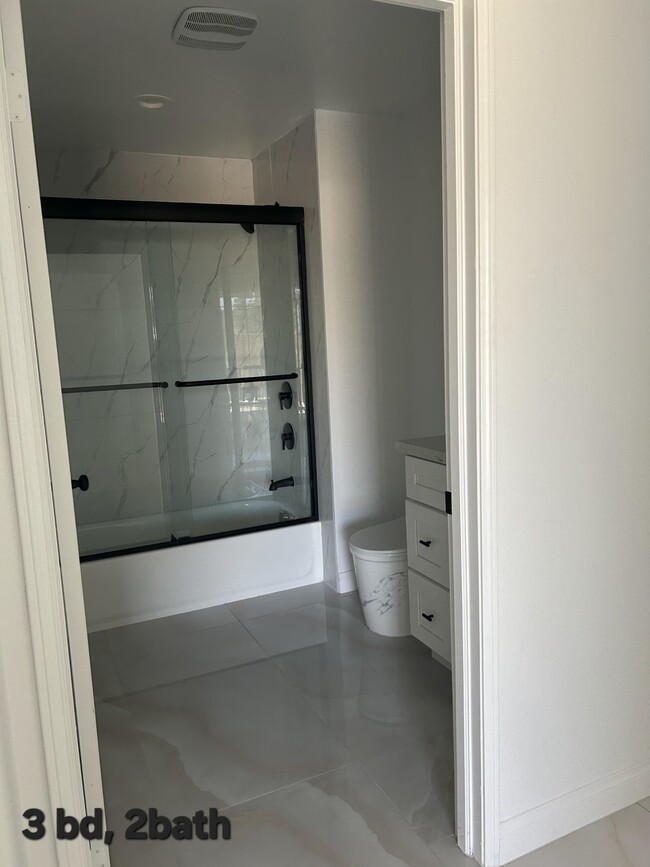 Building Photo - 8153 Banana Ave