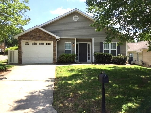 Primary Photo - 164 Cameron Way Cir