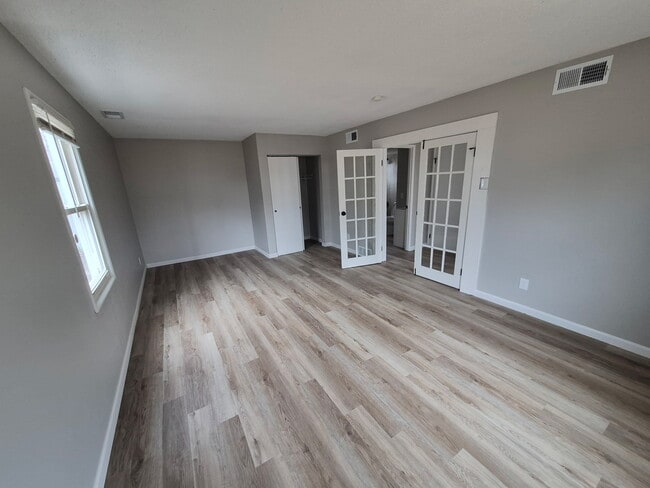 Building Photo - 2345 Teakwood Manor Dr