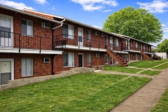 Building Photo - 779 Anderson Ave