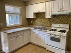 Foto principal - 18424 Normandie Ave