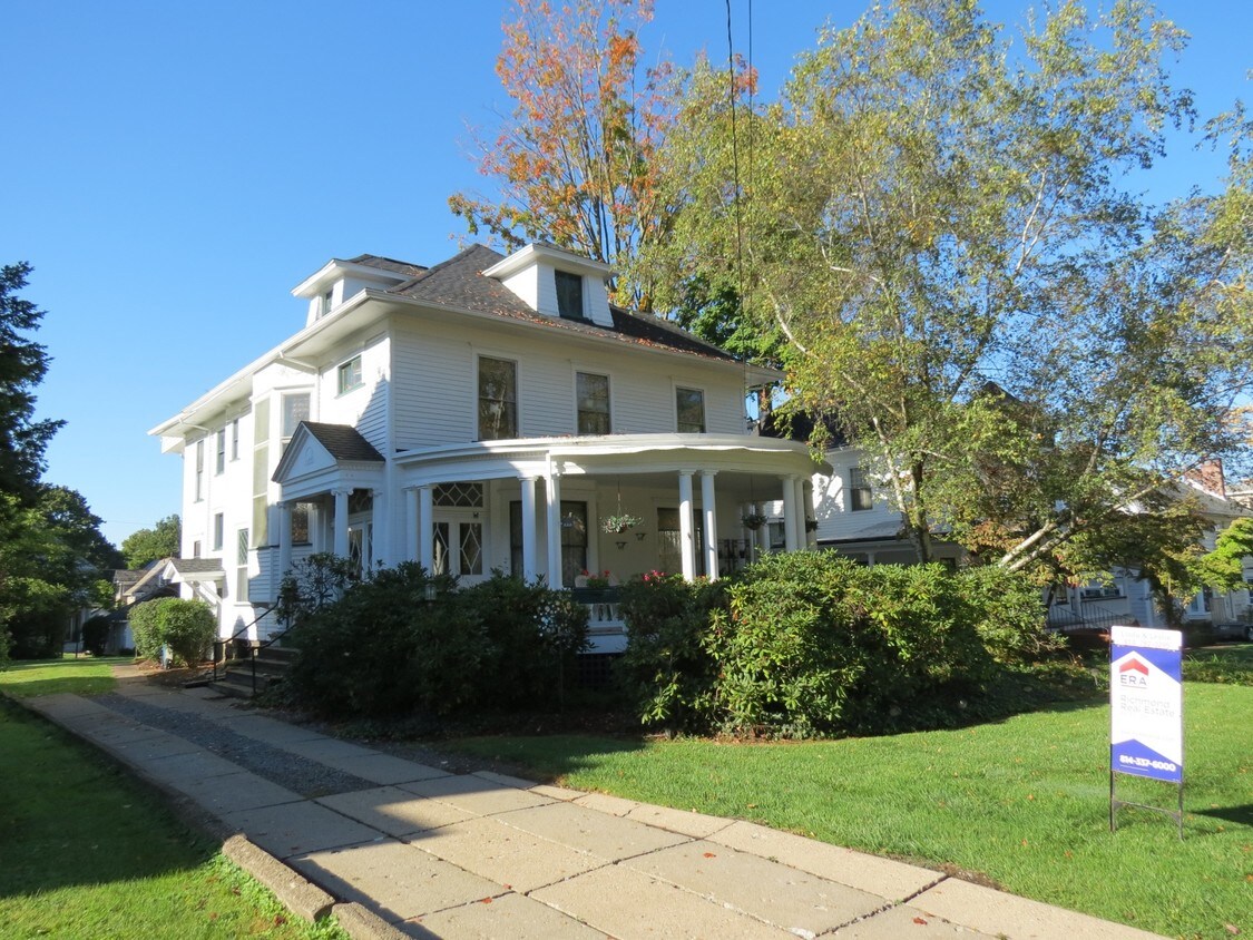 Foto principal - 444 Chestnut St