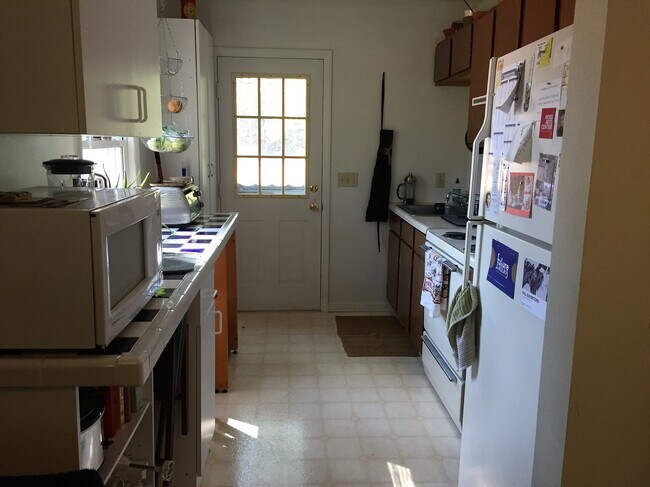 Foto del edificio - 1601 Whipple Dr