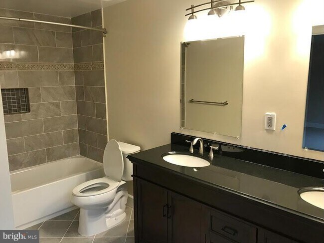 Foto del edificio - 6182 Martins Landing Ct