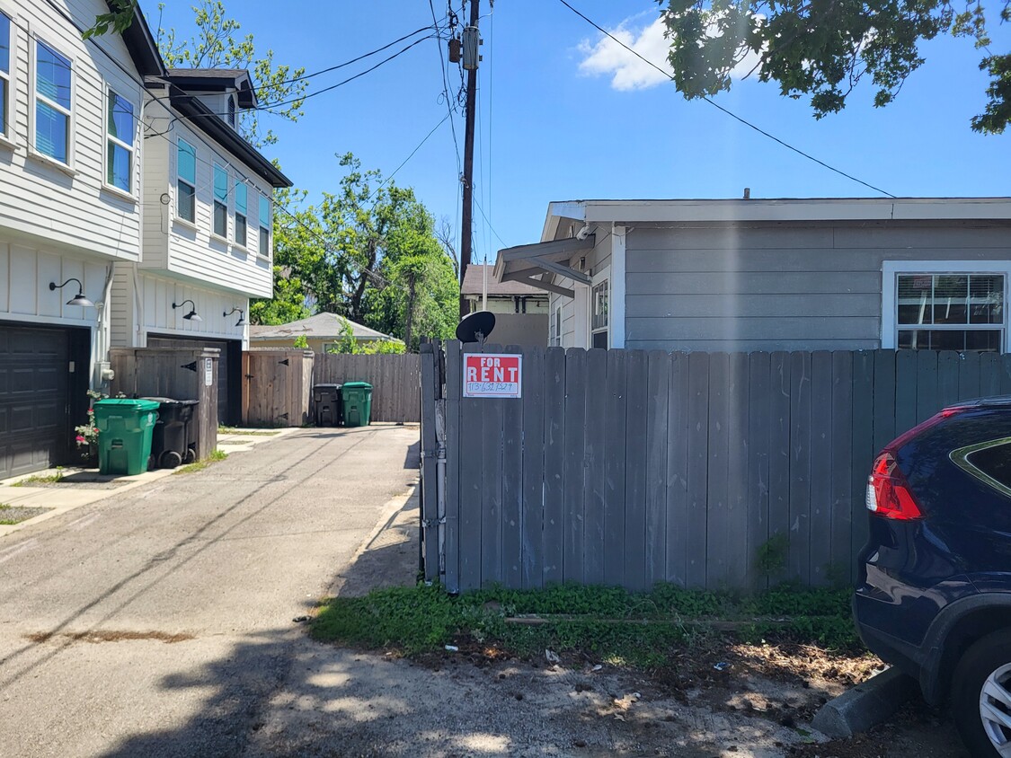 Foto principal - 1310 Enid St