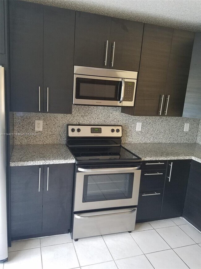 Foto del edificio - 611 NW 208th Cir