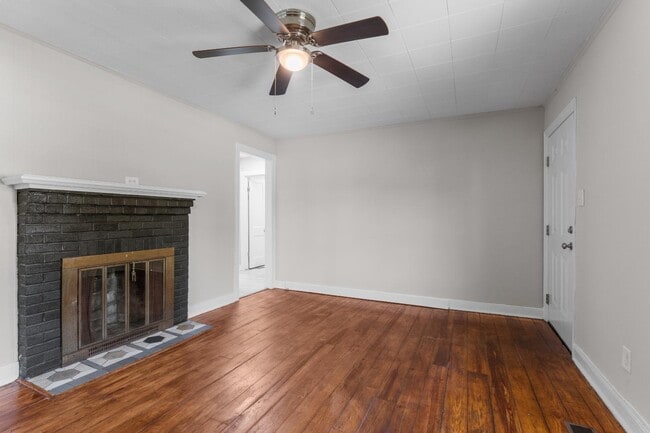 Foto del edificio - 2403 Flint St