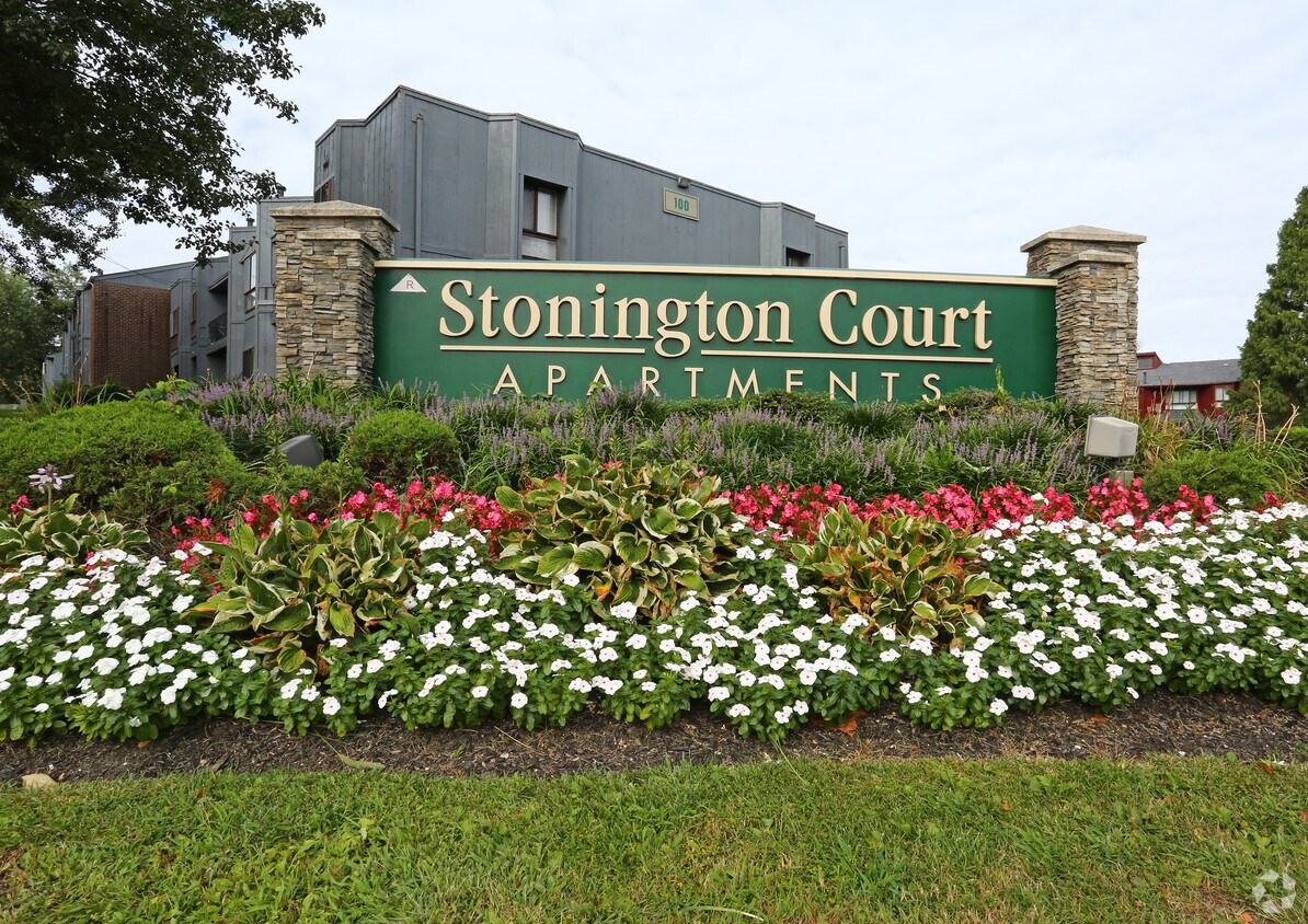 Stonington Court Apartments Apartments in Lindenwold, NJ