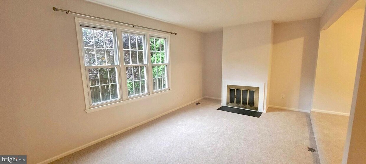 9808 Spillway Ct, Burke, VA 22015 Townhouse for Rent in Burke, VA