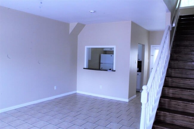 Building Photo - 1616 Avenue N