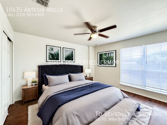 Building Photo - "Charming 3-Bedroom Home with 2.5 Baths in...