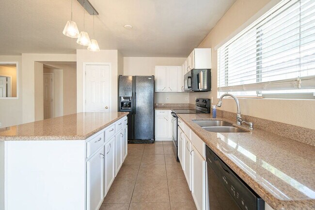 Foto del edificio - 15105 N 155th Ln