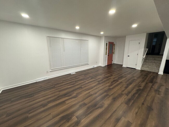 Foto del edificio - Stunning 4 Bed Newly remodeled!