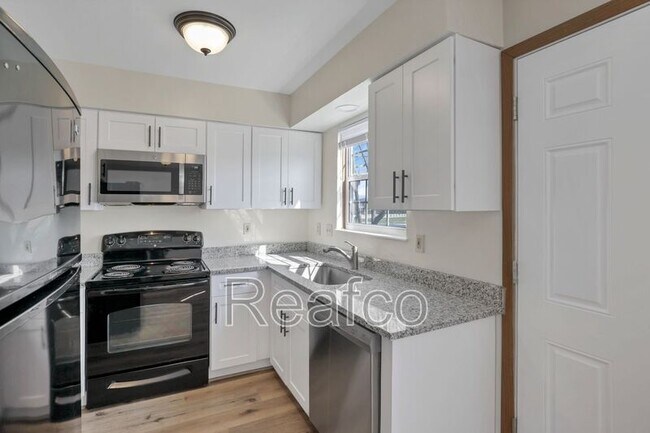 Foto del edificio - 4667 Point Pleasant Dr