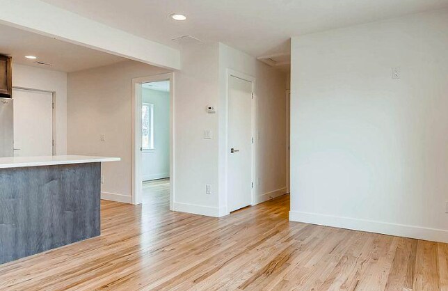 Foto del edificio - 3131 St Paul St