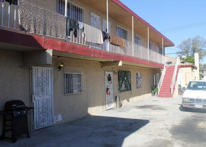 Building Photo - 1216 W 93rd St