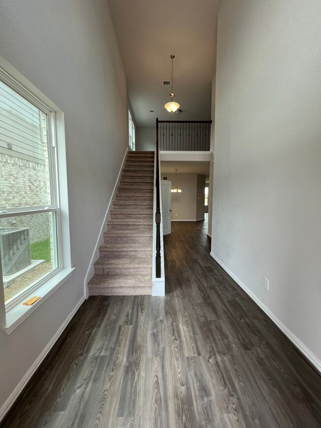 Foto del edificio - 15446 Islandview Ln