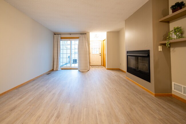 Foto del edificio - 4148 Durham Ct