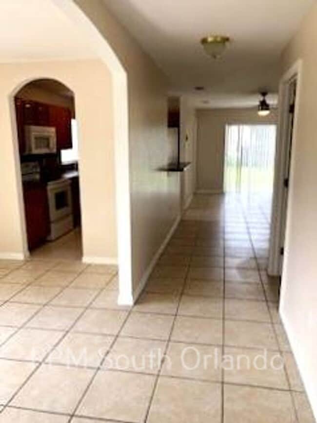 Building Photo - Kissimmee 3 bedroom home located at the en...