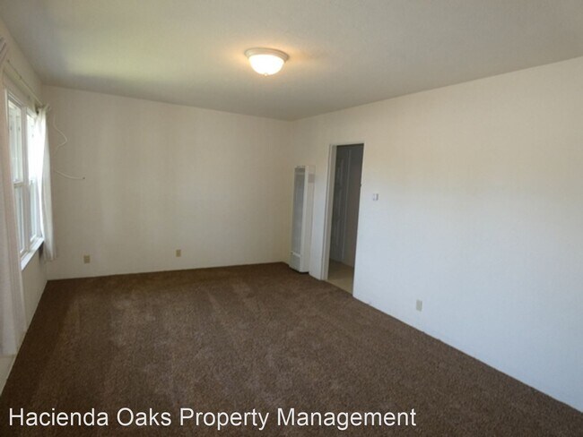 Building Photo - 2 br, 1 bath House - 300 W Cypress