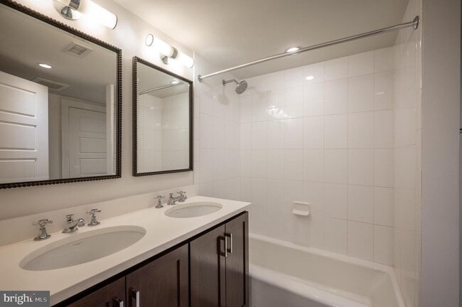 Foto del edificio - 1442 Harvard St NW